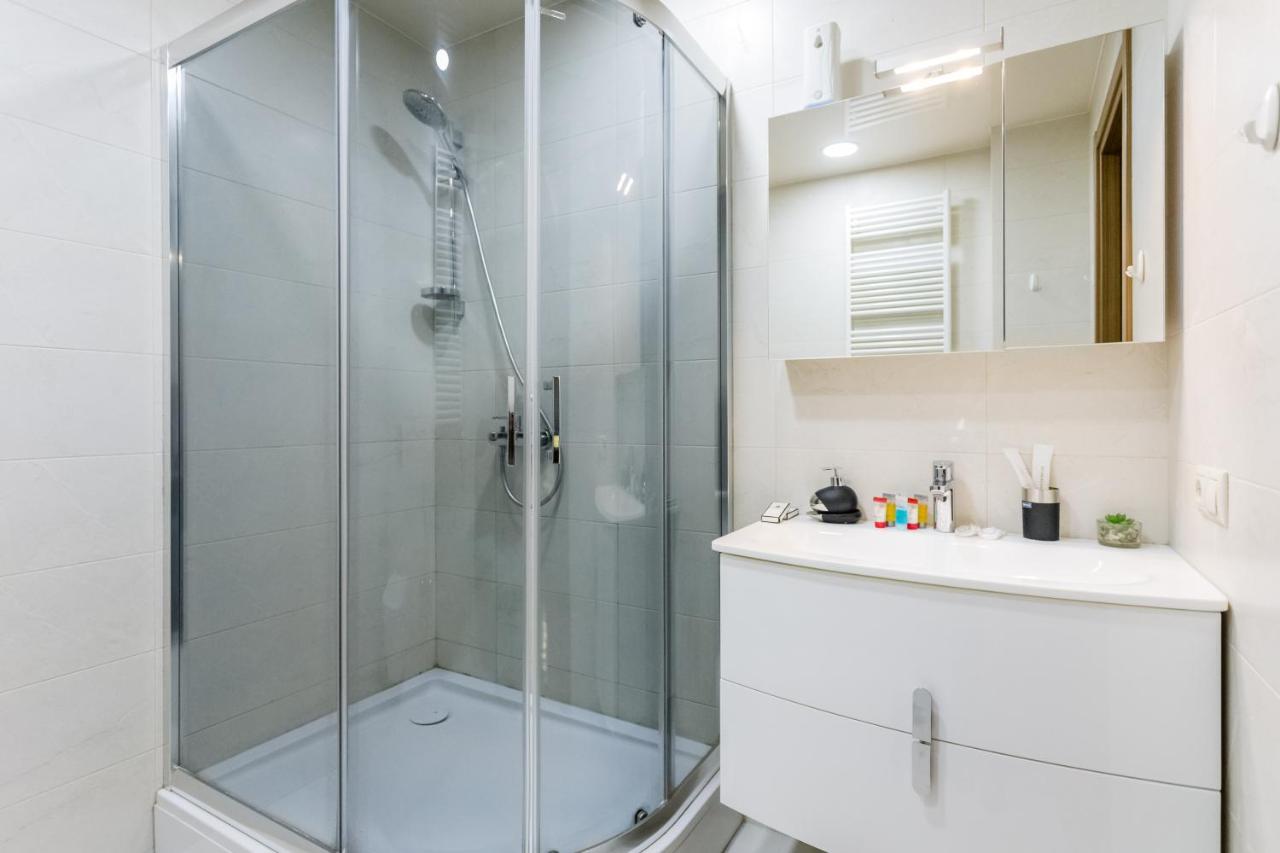 Central Cosy 5Bd-5Bath Apartment Tbilisi Exterior photo