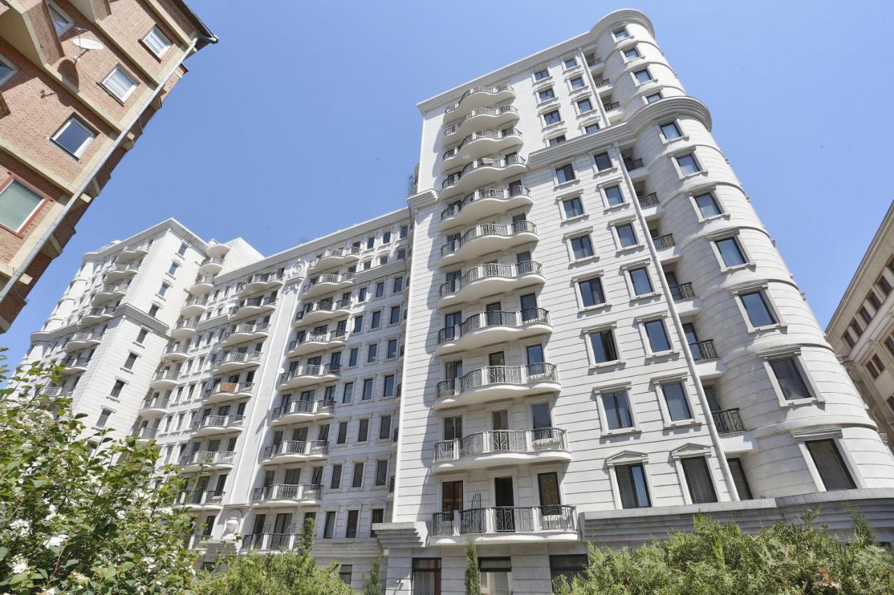 Central Cosy 5Bd-5Bath Apartment Tbilisi Exterior photo
